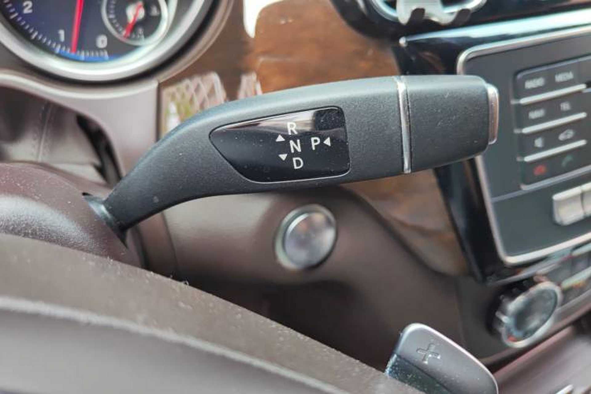 Used Mercedes-Benz CLS  Gear Lever