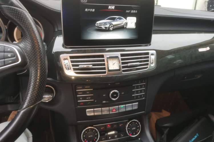 Used Mercedes-Benz CLS 2017 CLS 320 Elegant Edition Audio And AC Panel
