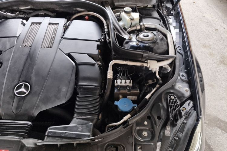 Used Mercedes-Benz CLS 2017 CLS 320 Elegant Edition Engine Bay Left