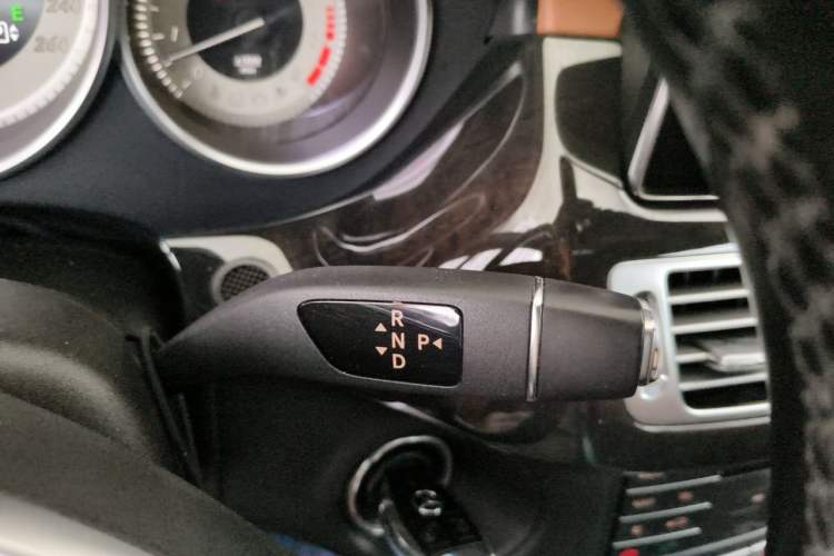 Used Mercedes-Benz CLS 2017 CLS 320 Elegant Edition Gear Lever