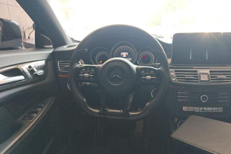 Used Mercedes-Benz CLS 2017 CLS 320 Elegant Edition Steering Wheel