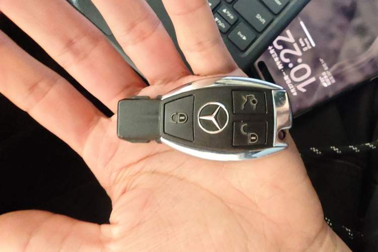 Used Mercedes-Benz CLS 2017 CLS 320 Elegant Edition Vehicle Key