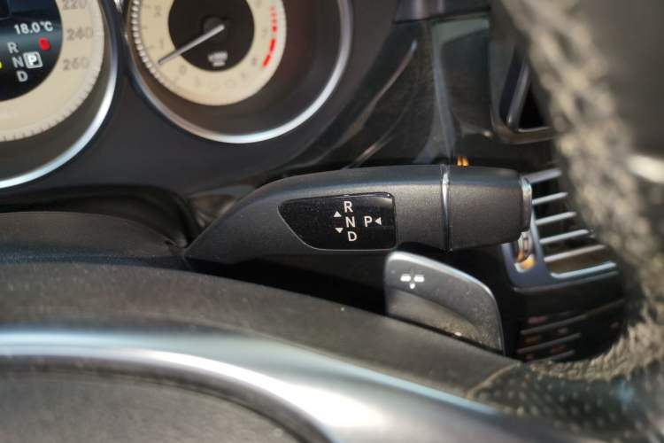 Used Mercedes-Benz CLS 2017 CLS 320 Elegant Edition Gear Lever