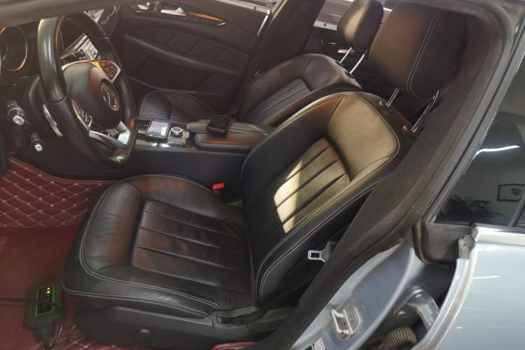 Used Mercedes-Benz CLS 2017 CLS 320 Elegant Edition Left Front Seat