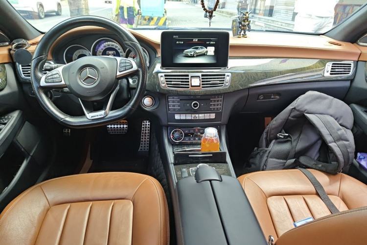 Used Mercedes-Benz CLS 2017 CLS 320 Elegant Edition Center Console