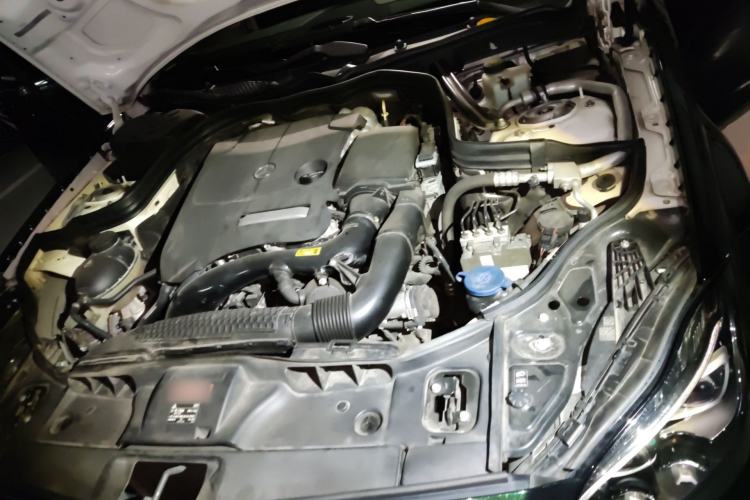 Used Mercedes-Benz CLS 2017 CLS 260 Elegant Edition Engine Bay