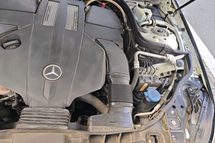 Used Mercedes-Benz CLS 2017 CLS 320 Elegant Edition Engine Bay Left