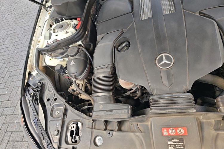 Used Mercedes-Benz CLS 2017 CLS 320 Elegant Edition Engine Bay Right