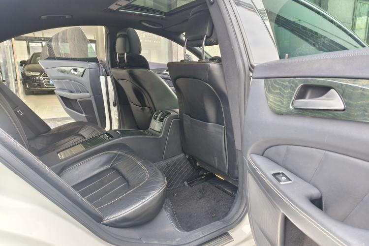 Used Mercedes-Benz CLS 2017 CLS 260 Elegant Edition Interior 3