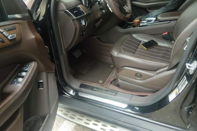 Used Mercedes-Benz CLS  Driver Seat