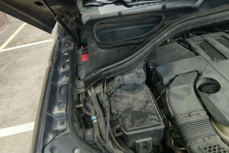 Used Mercedes-Benz CLS  Engine Bay Right