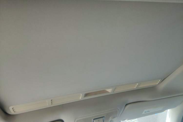 Used Mercedes-Benz CLS  Headliner