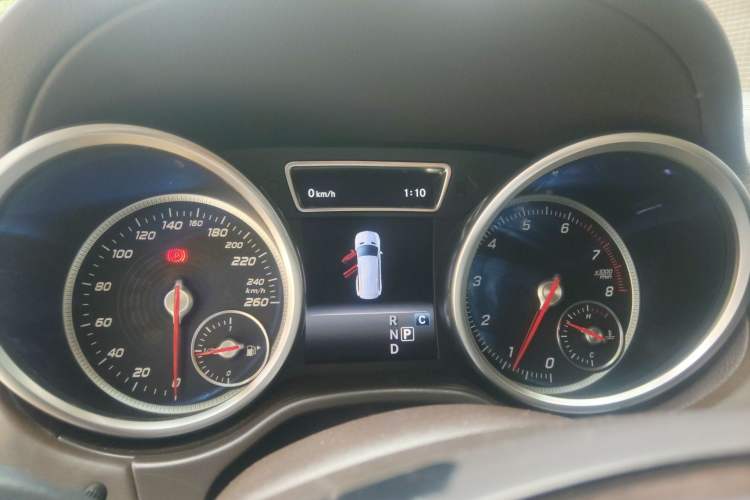 Used Mercedes-Benz CLS  Instrument Cluster