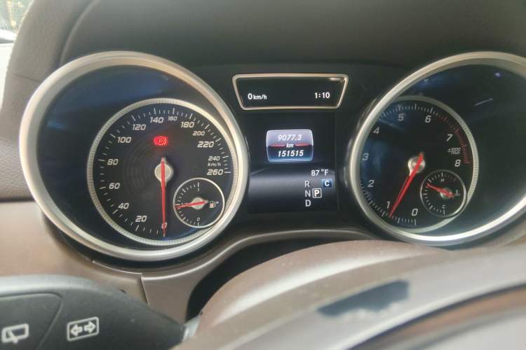 Used Mercedes-Benz CLS  Odometer Close Up