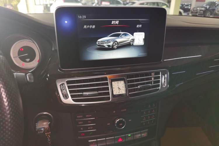 Used Mercedes-Benz CLS 2017 CLS 260 Elegant Edition Audio And AC Panel