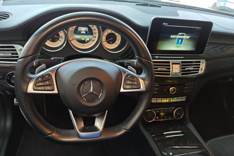 Used Mercedes-Benz CLS 2017 CLS 320 Elegant Edition Center Console