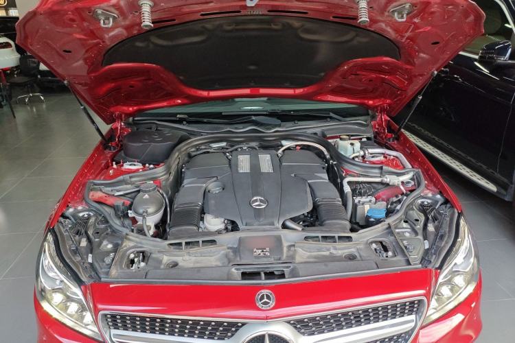 Used Mercedes-Benz CLS 2017 CLS 320 Elegant Edition Engine Bay