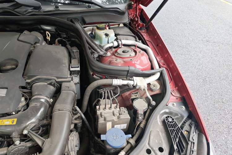 Used Mercedes-Benz CLS 2017 CLS 260 Elegant Edition Engine Bay Left