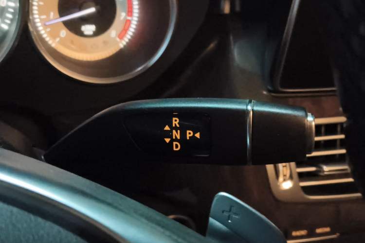 Used Mercedes-Benz CLS 2017 CLS 260 Elegant Edition Gear Lever