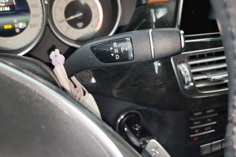 Used Mercedes-Benz CLS 2017 CLS 260 Elegant Edition Gear Lever