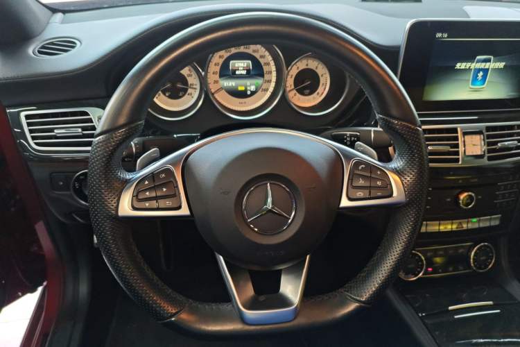 Used Mercedes-Benz CLS 2017 CLS 320 Elegant Edition Steering Wheel
