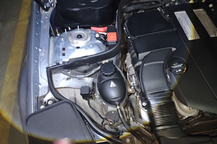 Used Mercedes-Benz CLS 2017 CLS 320 Elegant Edition Engine Bay Right