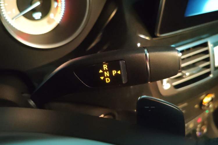 Used Mercedes-Benz CLS 2017 CLS 320 Elegant Edition Gear Lever
