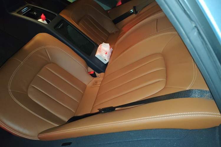 Used Mercedes-Benz CLS 2017 CLS 320 Elegant Edition Left Rear Seat