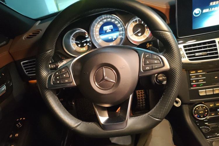 Used Mercedes-Benz CLS 2017 CLS 320 Elegant Edition Steering Wheel
