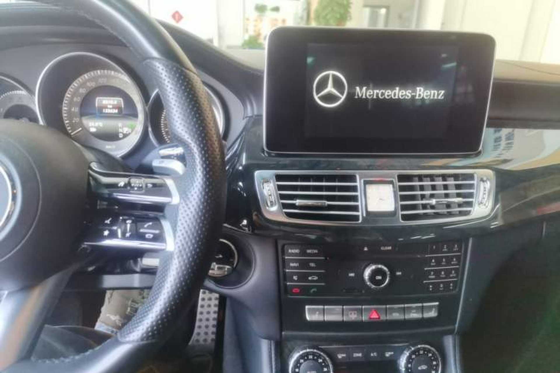 Used Mercedes-Benz CLS 2017 CLS 320 Elegant Edition Audio And AC Panel