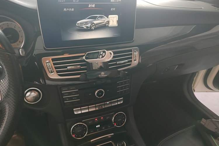 Used Mercedes-Benz CLS 2017 CLS 260 Elegant Edition Audio And AC Panel