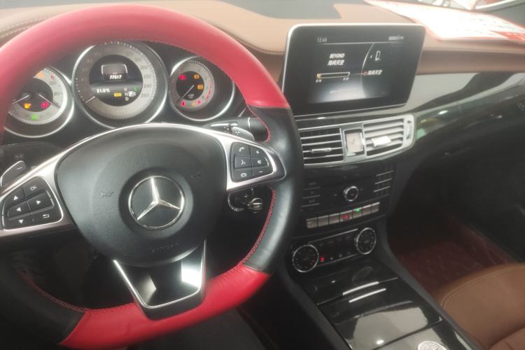 Used Mercedes-Benz CLS 2017 CLS 260 Elegant Edition Center Console