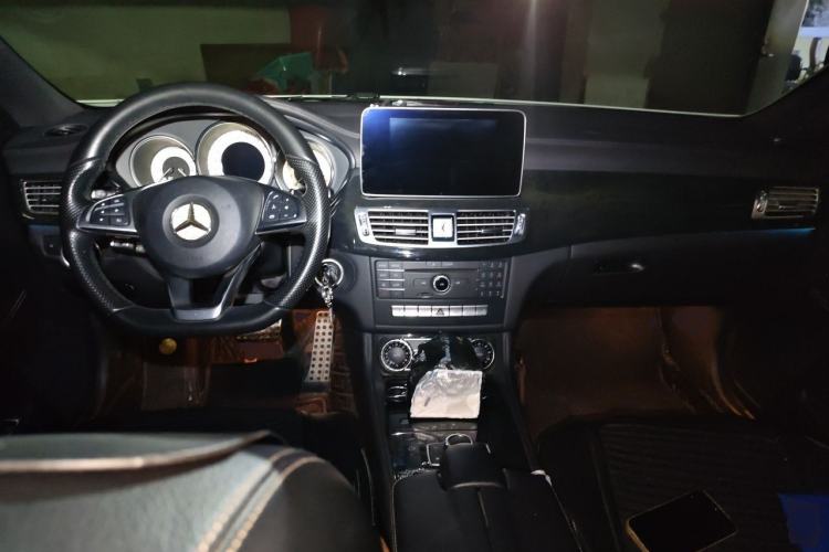 Used Mercedes-Benz CLS 2017 CLS 320 Elegant Edition Center Console