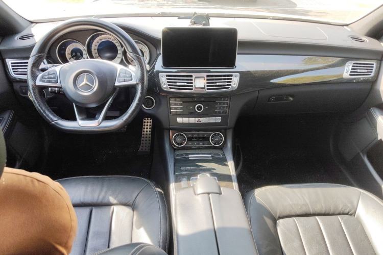 Used Mercedes-Benz CLS 2017 CLS 260 Elegant Edition Center Console