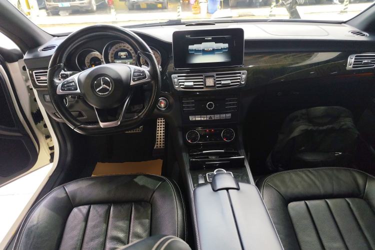 Used Mercedes-Benz CLS 2017 CLS 320 Elegant Edition Center Console