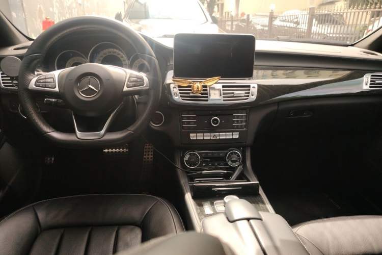Used Mercedes-Benz CLS 2017 CLS 260 Elegant Edition Center Console