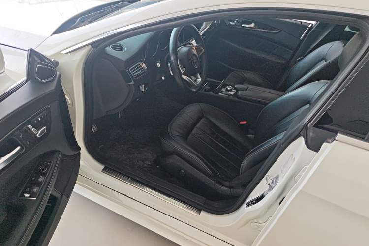 Used Mercedes-Benz CLS 2017 CLS 320 Elegant Edition Driver Seat