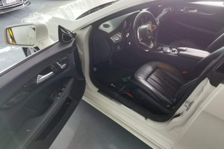 Used Mercedes-Benz CLS 2017 CLS 260 Elegant Edition Driver Seat