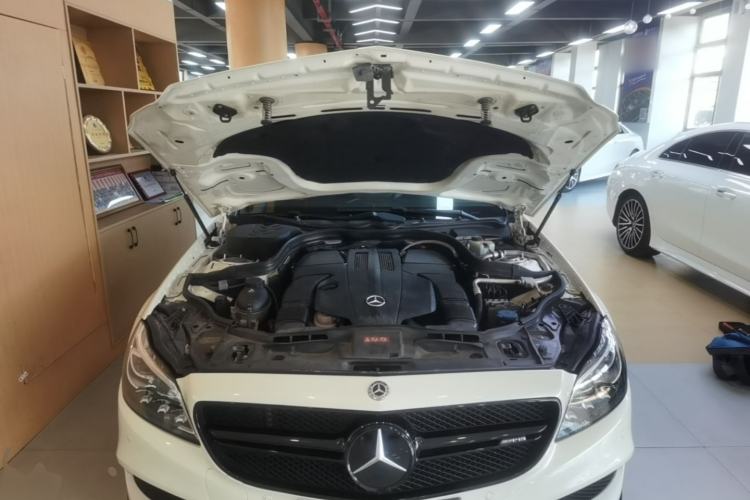 Used Mercedes-Benz CLS 2017 CLS 320 Elegant Edition Engine Bay