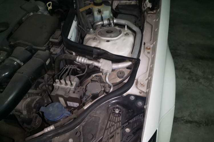 Used Mercedes-Benz CLS 2017 CLS 260 Elegant Edition Engine Bay Left