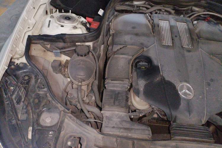 Used Mercedes-Benz CLS 2017 CLS 320 Elegant Edition Engine Bay Right