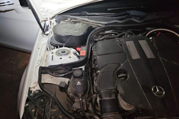 Used Mercedes-Benz CLS 2017 CLS 320 Elegant Edition Engine Bay Right