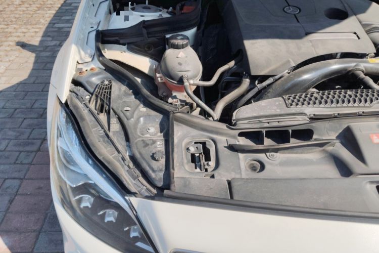 Used Mercedes-Benz CLS 2017 CLS 260 Elegant Edition Engine Bay Right