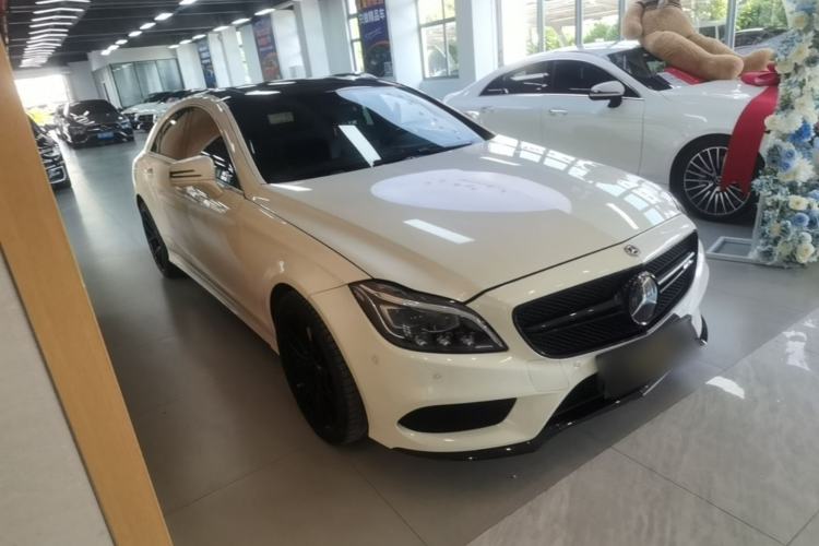 Used Mercedes-Benz CLS 2017 CLS 320 Elegant Edition Front Right 45 Deg