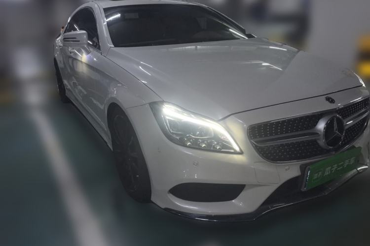 Used Mercedes-Benz CLS 2017 CLS 320 Elegant Edition Front Right 45 Deg