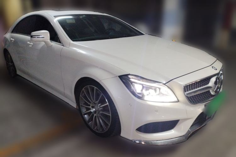 Used Mercedes-Benz CLS 2017 CLS 320 Elegant Edition Front Right 45 Deg