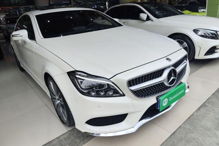 Used Mercedes-Benz CLS 2017 CLS 320 Elegant Edition Front Right 45 Deg