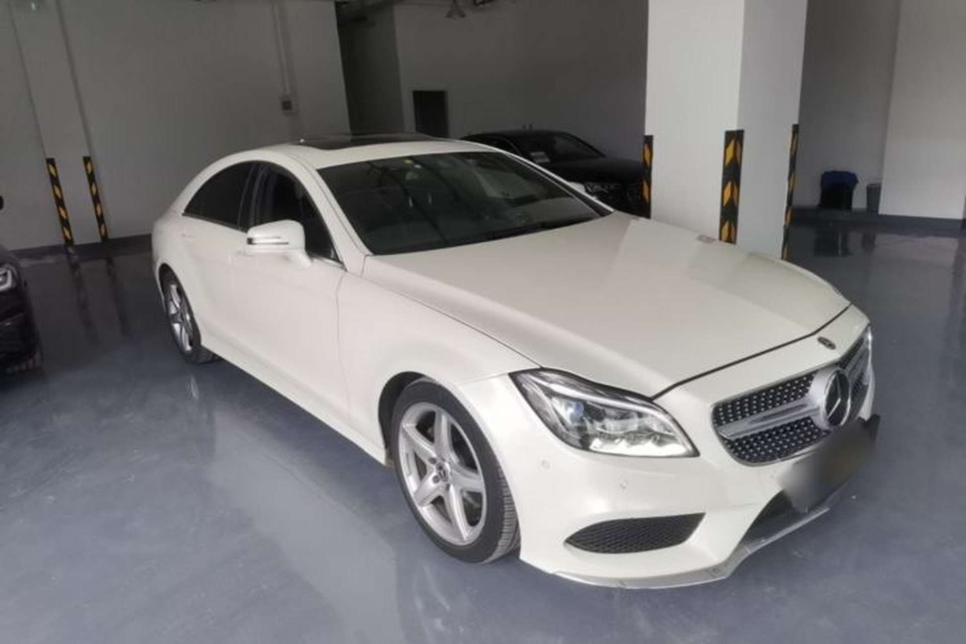 Used Mercedes-Benz CLS 2017 CLS 260 Elegant Edition Front Right 45 Deg