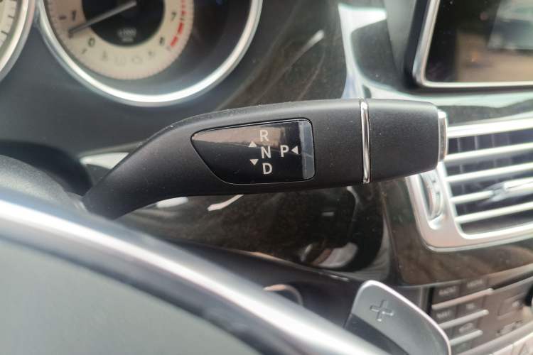 Used Mercedes-Benz CLS 2017 CLS 320 Elegant Edition Gear Lever