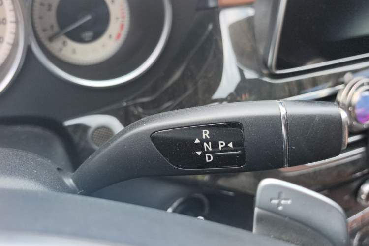 Used Mercedes-Benz CLS 2017 CLS 320 Elegant Edition Gear Lever